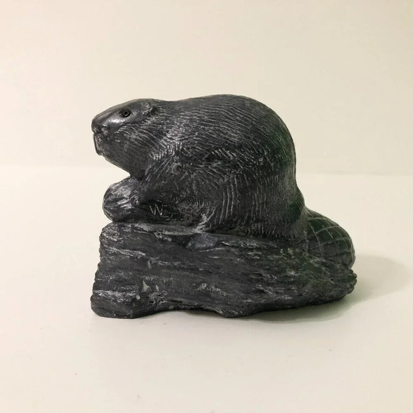 Vintage Wolf Original Hand Carved Beaver Soap Stone Sculpture Canada 3 Inch Tall - Picture 1 of 16